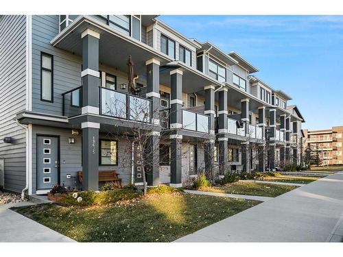 19623 42 Street Se, Calgary, AB - Outdoor With Balcony With Facade