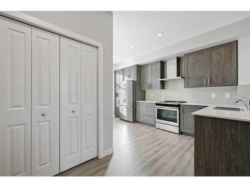 19623 42 Street Se, Calgary, AB - Indoor Photo Showing Kitchen