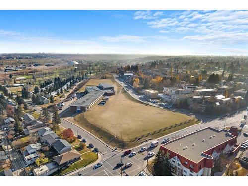 226 33 Avenue Ne, Calgary, AB - Outdoor With View