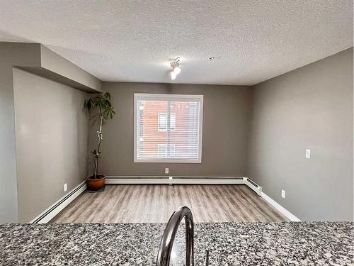 1416-4641 128 Avenue Ne, Calgary, AB - Indoor Photo Showing Other Room