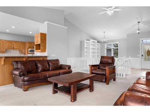 81072 378 Avenue East, Rural Foothills County, AB - Indoor Photo Showing Living Room