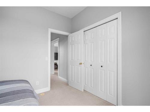 81072 378 Avenue East, Rural Foothills County, AB - Indoor Photo Showing Bedroom