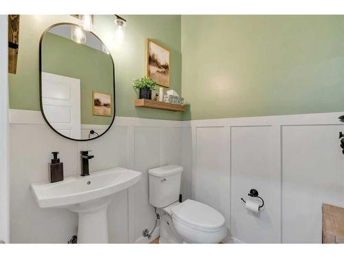 74 Magnolia Square Se, Calgary, AB - Indoor Photo Showing Bathroom