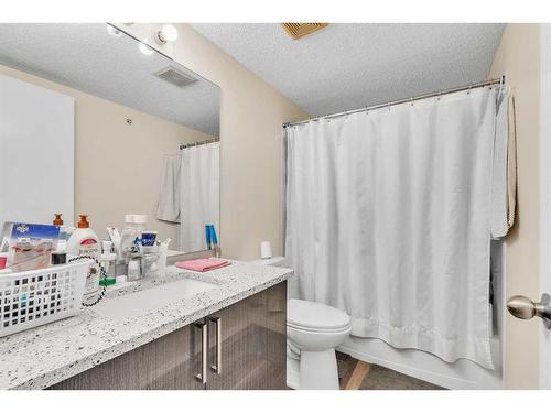 415-1000 Somervale Court Sw, Calgary, AB - Indoor Photo Showing Bathroom