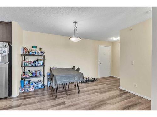 415-1000 Somervale Court Sw, Calgary, AB - Indoor