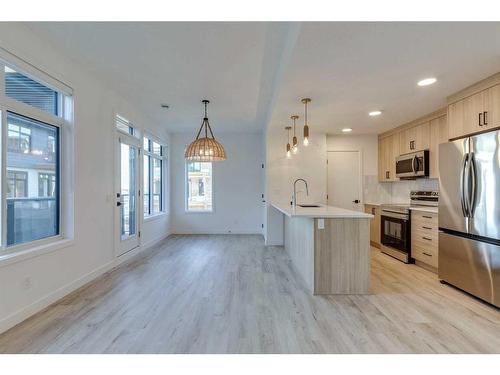 598 Seton Circle Se, Calgary, AB - Indoor Photo Showing Kitchen