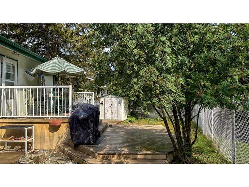 202 2Nd Ave Ne, Sundre, AB - Outdoor With Deck Patio Veranda