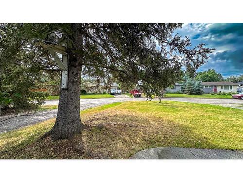 202 2Nd Ave Ne, Sundre, AB - Outdoor