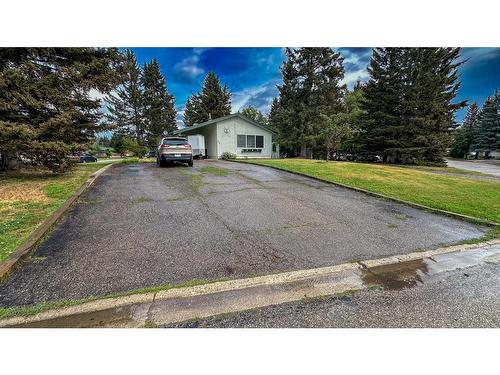 202 2Nd Ave Ne, Sundre, AB - Outdoor