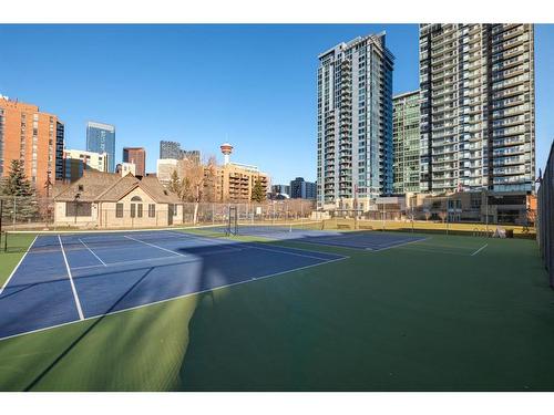 601-215 13 Avenue Sw, Calgary, AB - Outdoor With Facade