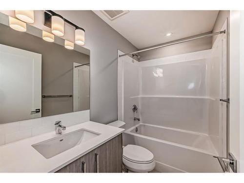 504 Chelsea Gardens, Chestermere, AB - Indoor Photo Showing Bathroom