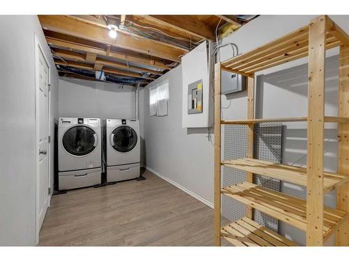 85-6915 Ranchview Drive Nw, Calgary, AB - Indoor Photo Showing Laundry Room