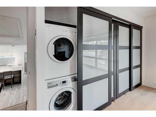 112 Silver Valley Rise Nw, Calgary, AB - Indoor Photo Showing Laundry Room