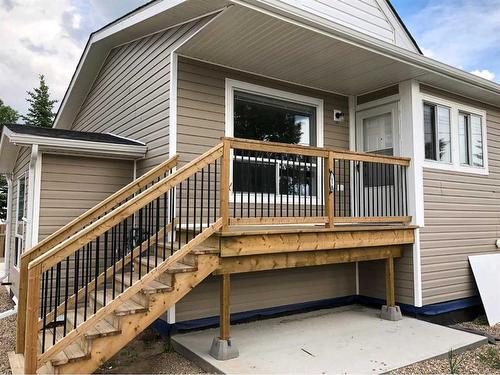 105 1 A Street, Linden, AB - Outdoor With Deck Patio Veranda