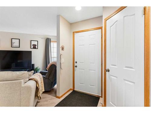 228 Quigley Close, Cochrane, AB - Indoor Photo Showing Other Room