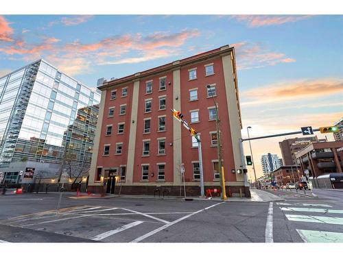 305-535 10 Avenue Sw, Calgary, AB - Outdoor With Balcony With Facade