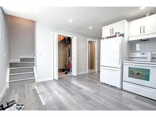 312 Tarington Close Ne, Calgary, AB - Indoor Photo Showing Kitchen