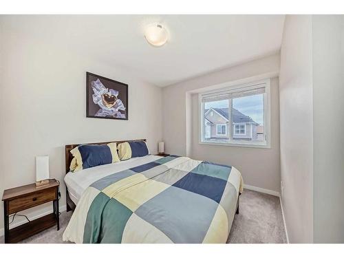 534 Copperstone Manor Se, Calgary, AB - Indoor Photo Showing Bedroom