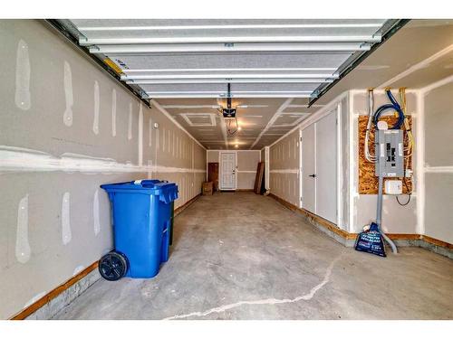 534 Copperstone Manor Se, Calgary, AB - Indoor Photo Showing Garage