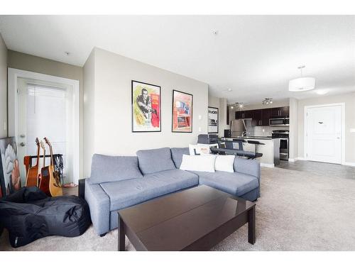 2410-625 Glenbow Drive, Cochrane, AB - Indoor Photo Showing Living Room