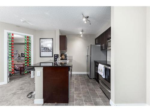 2410-625 Glenbow Drive, Cochrane, AB - Indoor Photo Showing Kitchen