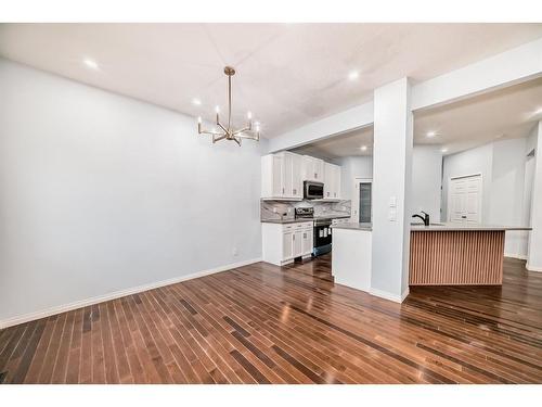 8 Sage Valley Close Nw, Calgary, AB - Indoor Photo Showing Kitchen