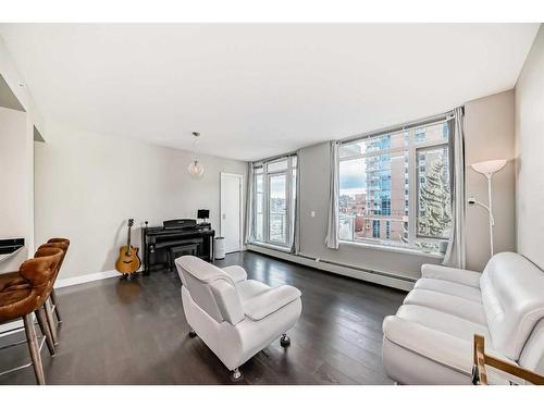 506-1500 7 Street Sw, Calgary, AB - Indoor Photo Showing Living Room