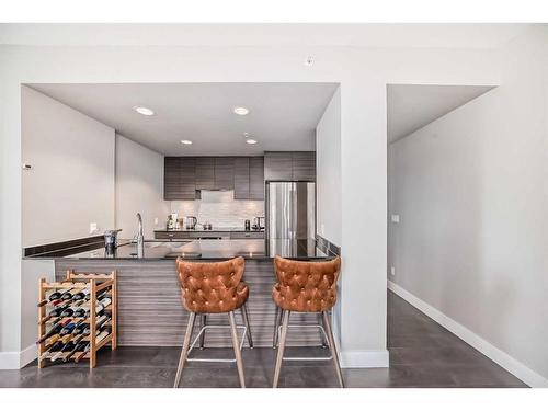 506-1500 7 Street Sw, Calgary, AB - Indoor Photo Showing Kitchen With Stainless Steel Kitchen With Upgraded Kitchen