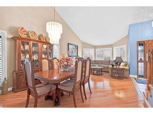 248 Canterbury Court Sw, Calgary, AB - Indoor Photo Showing Dining Room