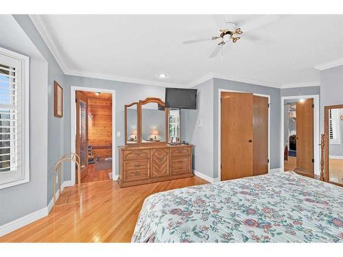 248 Canterbury Court Sw, Calgary, AB - Indoor Photo Showing Bedroom