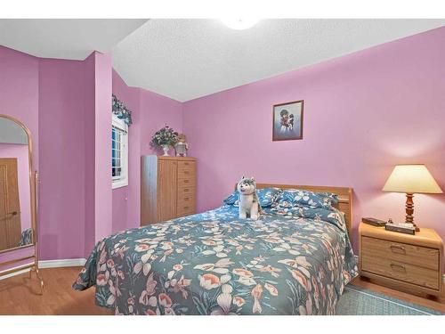 248 Canterbury Court Sw, Calgary, AB - Indoor Photo Showing Bedroom