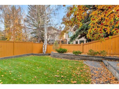 248 Canterbury Court Sw, Calgary, AB - Outdoor