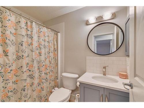 404-3704 15A Street Sw, Calgary, AB - Indoor Photo Showing Bathroom