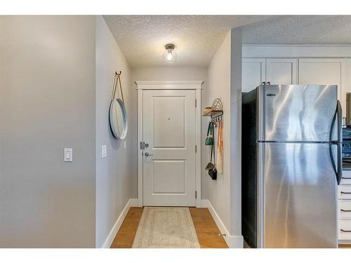 404-3704 15A Street Sw, Calgary, AB - Indoor