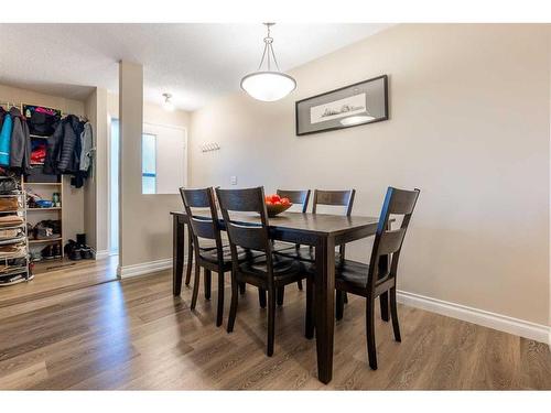 34-3015 51 Street Sw, Calgary, AB - Indoor Photo Showing Dining Room