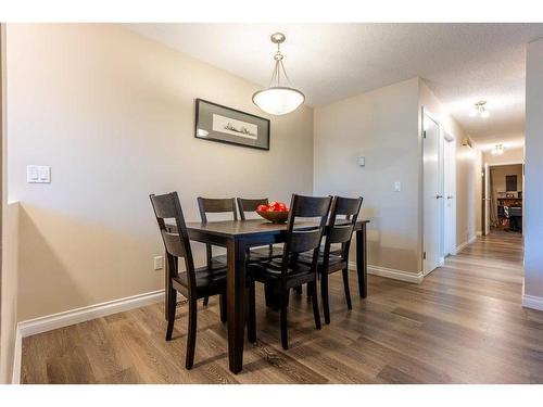 34-3015 51 Street Sw, Calgary, AB - Indoor Photo Showing Dining Room