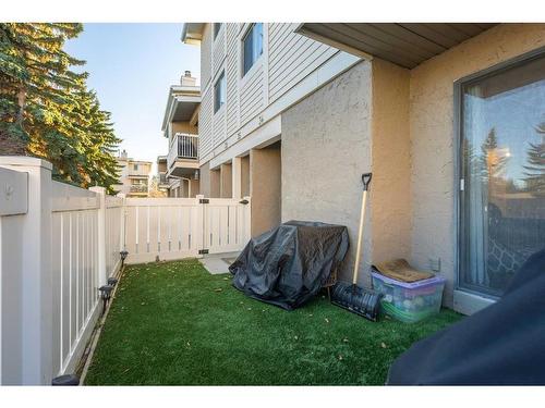 34-3015 51 Street Sw, Calgary, AB - Outdoor With Exterior