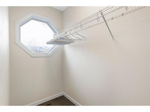 118 Copperpond Landing Se, Calgary, AB - Indoor With Storage