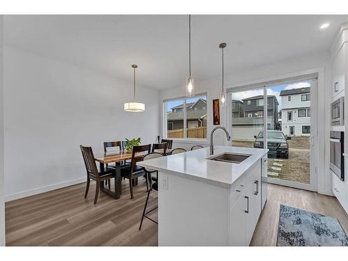 220 Herron Mews Ne, Calgary, AB - Indoor