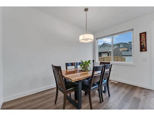 220 Herron Mews Ne, Calgary, AB - Indoor Photo Showing Dining Room