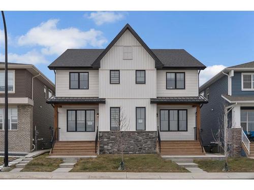 220 Herron Mews Ne, Calgary, AB - Outdoor With Facade