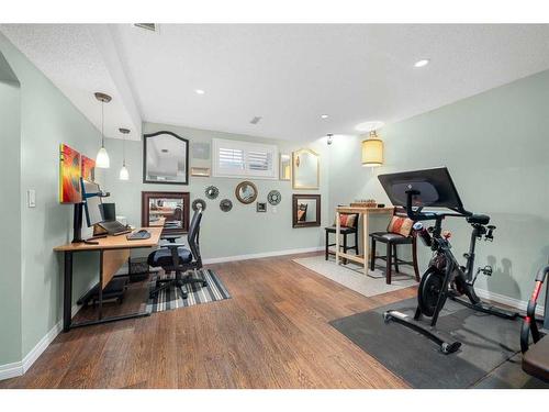 306 Douglas Park Boulevard Se, Calgary, AB - Indoor Photo Showing Gym Room