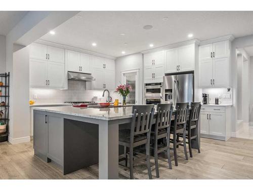 199 Lucas Terrace Nw, Calgary, AB - Indoor Photo Showing Kitchen With Upgraded Kitchen