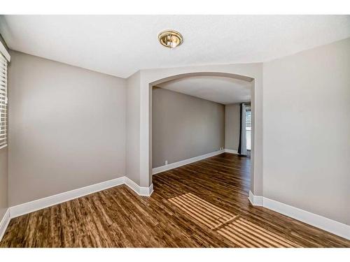 6428 Silver Springs Way Nw, Calgary, AB - Indoor Photo Showing Other Room