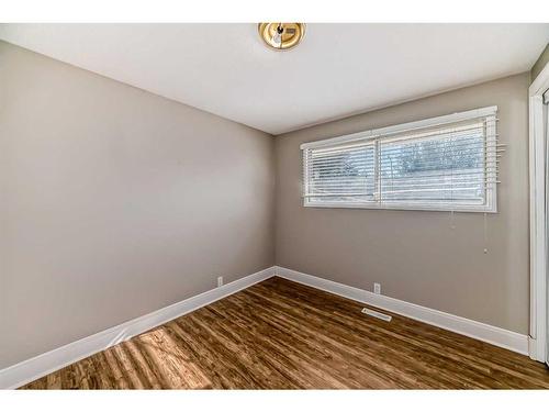 6428 Silver Springs Way Nw, Calgary, AB - Indoor Photo Showing Other Room