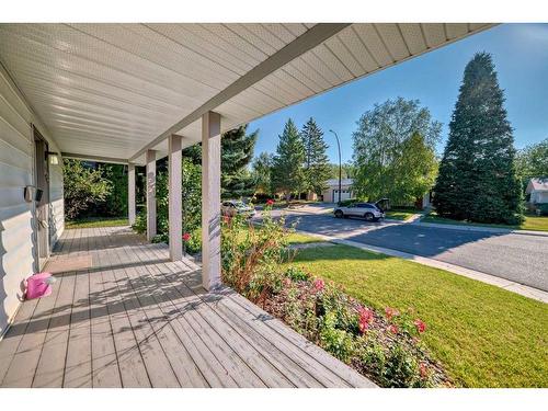 6428 Silver Springs Way Nw, Calgary, AB - Outdoor