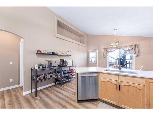 151 Somerglen Common Sw, Calgary, AB - Indoor Photo Showing Kitchen With Double Sink