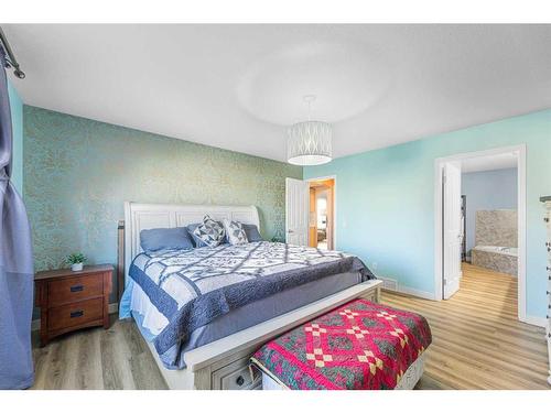 151 Somerglen Common Sw, Calgary, AB - Indoor Photo Showing Bedroom