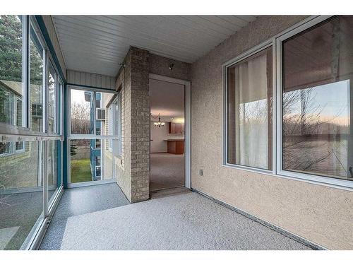 211-7239 Sierra Morena Boulevard Sw, Calgary, AB - Outdoor With Balcony With Exterior