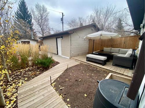 3734 42 Street Sw, Calgary, AB - Outdoor